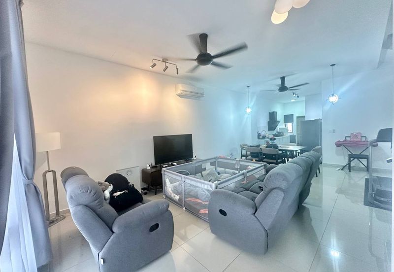 Setia Warisan Tropika (Belladonna)