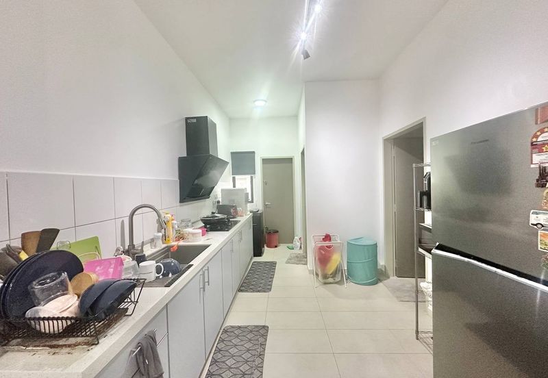 Setia Warisan Tropika (Belladonna)