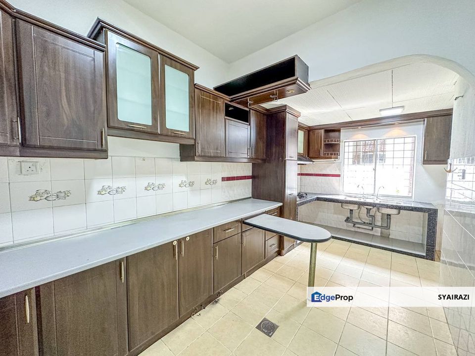 BELOW MARKET Double Storey Terrace Bandar Bukit Puchong, Selangor, Puchong