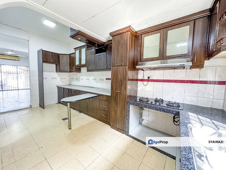 BELOW MARKET Double Storey Terrace Bandar Bukit Puchong, Selangor, Puchong