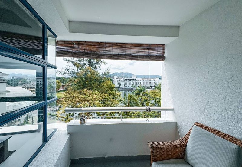 Impiana on the Waterfront