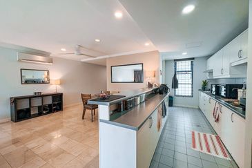 Impiana on the Waterfront