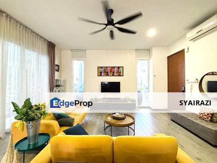 RENOVATED FULLY FURNISHED  3 Storey Link Bungalow @ Lakefront Villa, Cyberjaya, Selangor, Cyberjaya