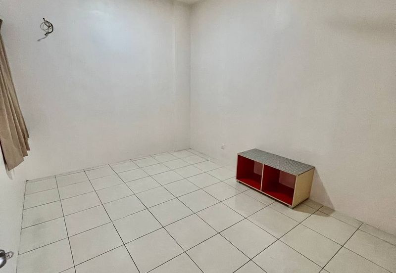 Green Suria Apartment