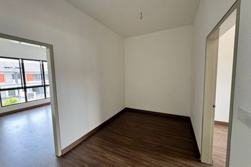 Casira 3 @ Bandar Bukit Raja