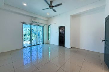 Perdana College Heights