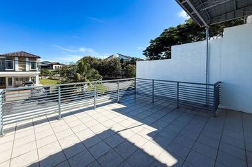 Perdana College Heights