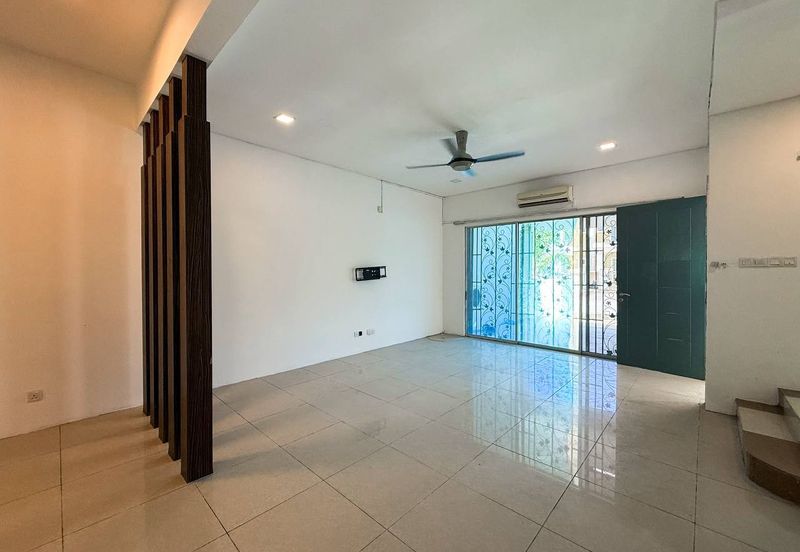 Perdana College Heights