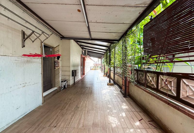 Taman Pinggiran Putra