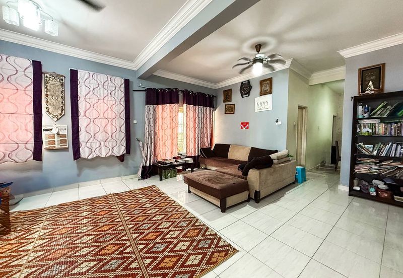 Taman Pinggiran Putra