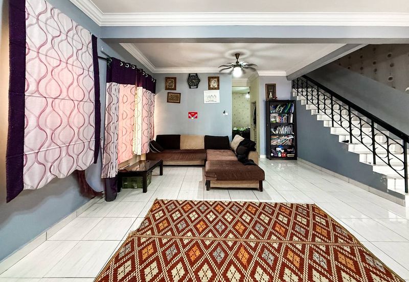 Taman Pinggiran Putra