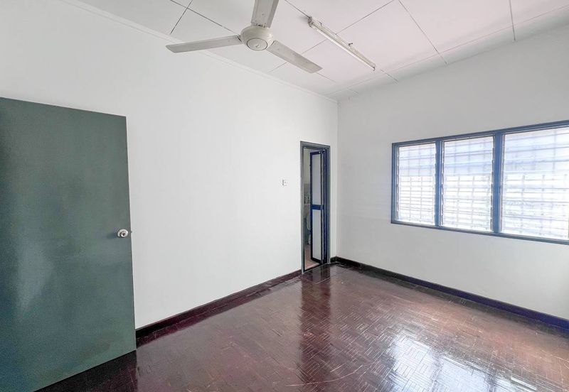 Bandar Tun Hussein Onn