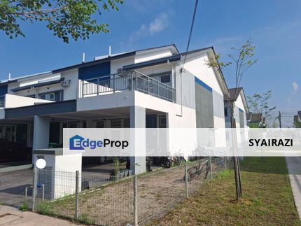 LOWER UNIT END LOT Kita Mekar Townhouse, Cybersouth, Dengkil, Selangor, Dengkil