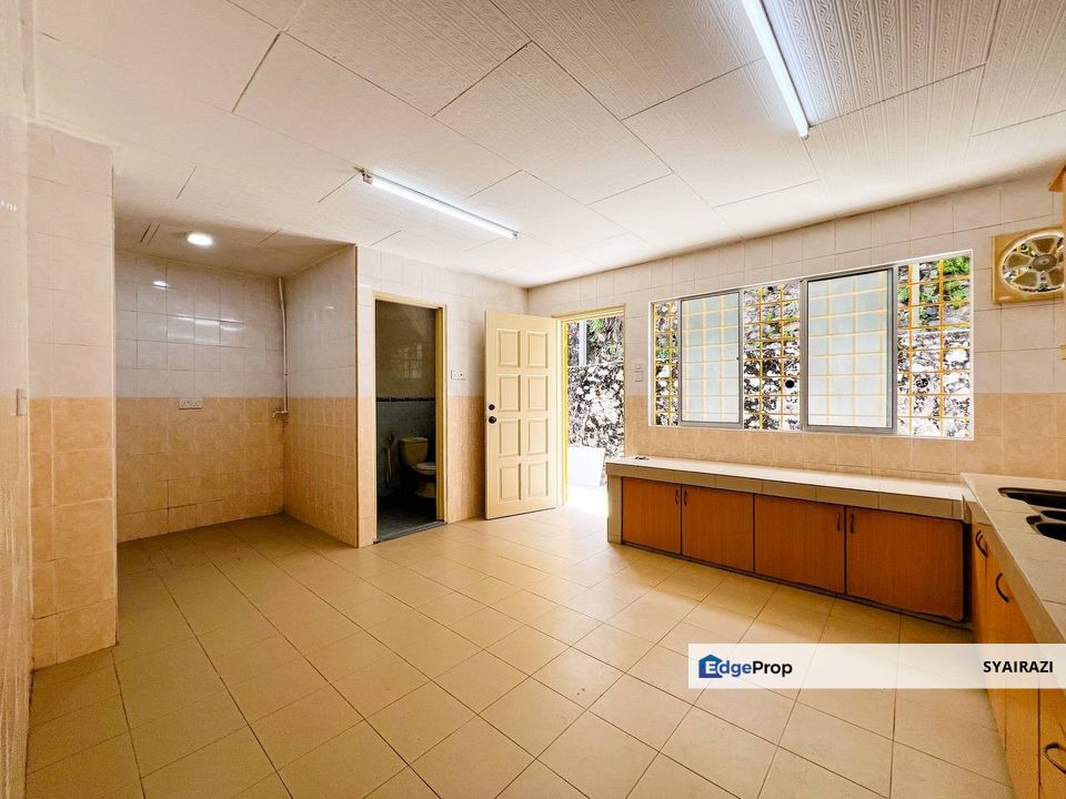 RENOVATED Double Storey Terrace Taman Bukit Permai, Kajang, Selangor, Kajang