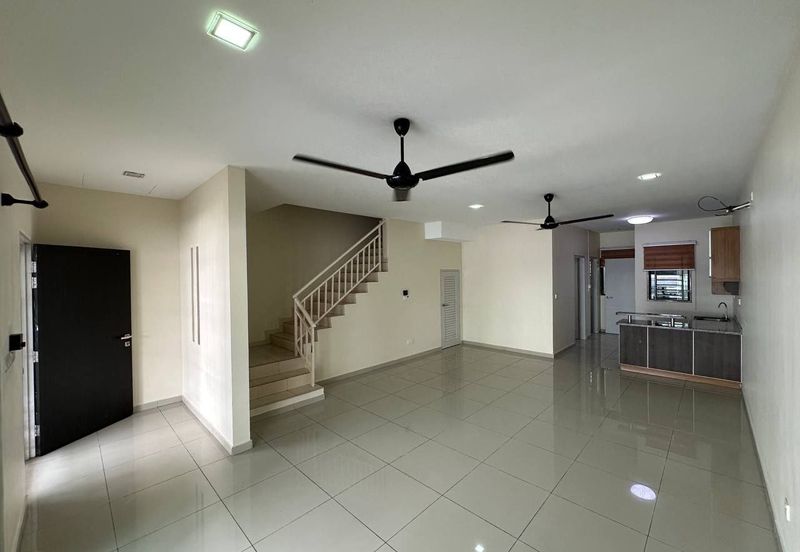 Laman Delfina @ Nilai Impian