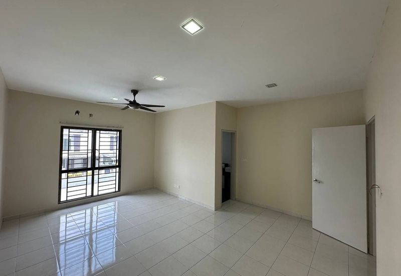 Laman Delfina @ Nilai Impian