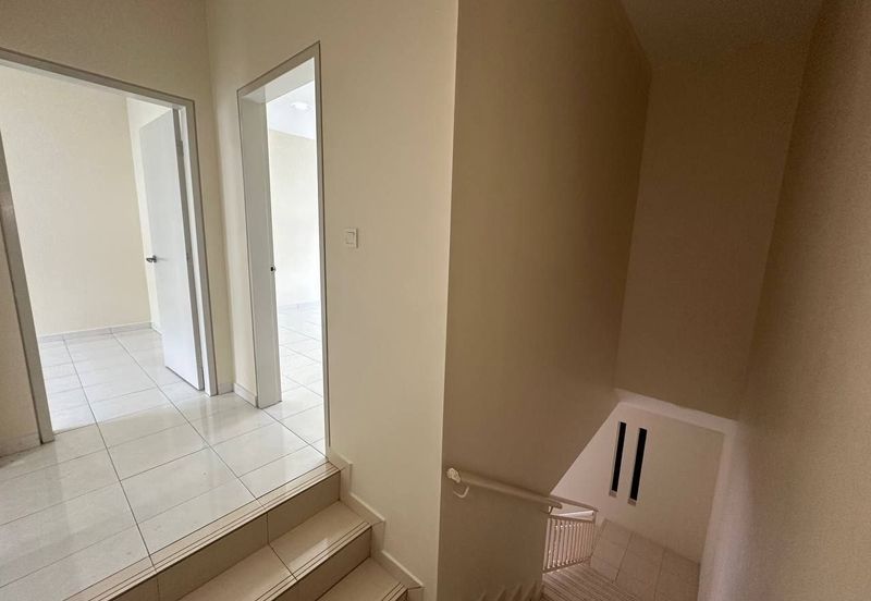 Laman Delfina @ Nilai Impian