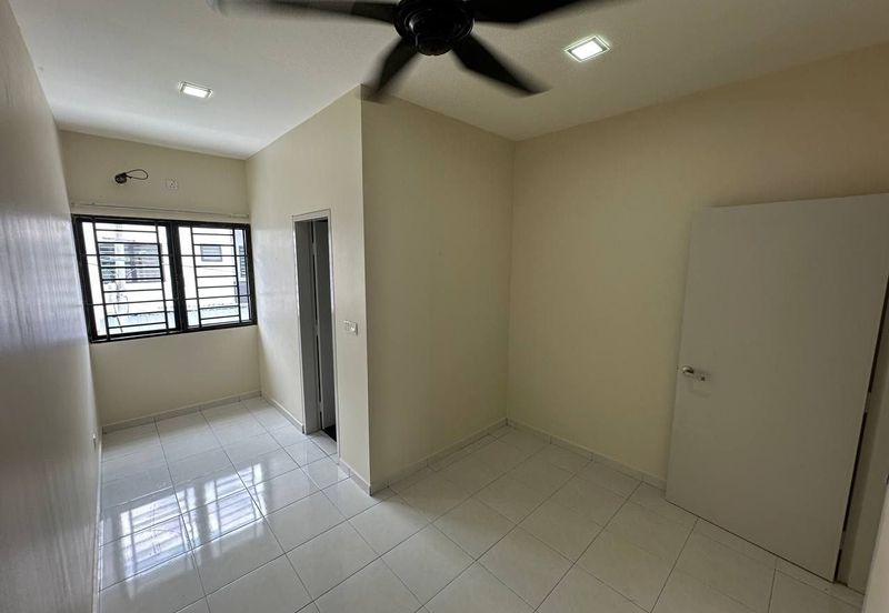 Laman Delfina @ Nilai Impian