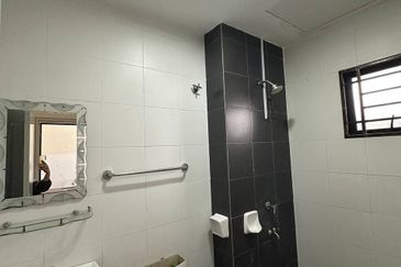 Laman Delfina @ Nilai Impian