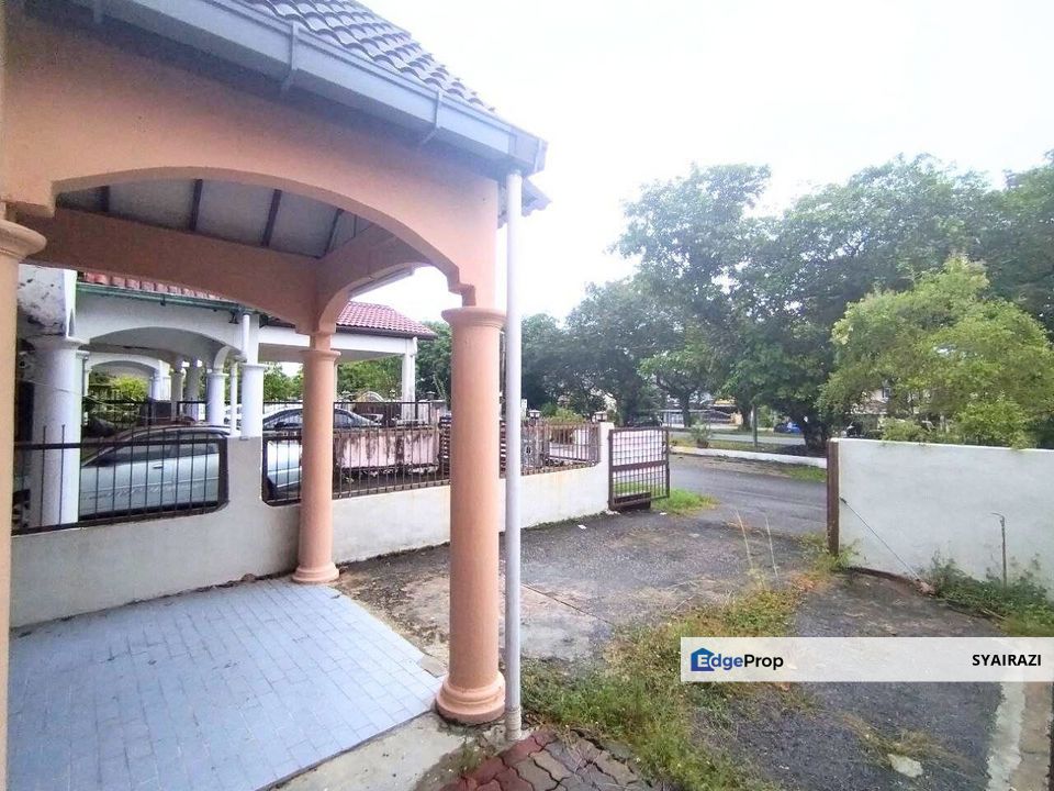 FACING OPEN Double Storey Terrace Seksyen 4, Bandar Baru Bangi, Selangor, Bangi