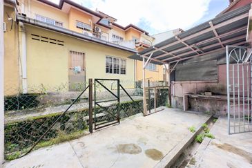 Bandar Tun Hussein Onn