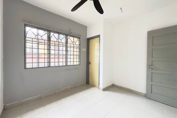 Bandar Tun Hussein Onn