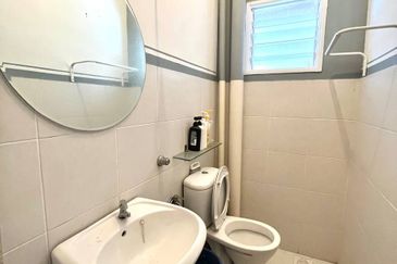 Apartment Teratai, Taman Sutera