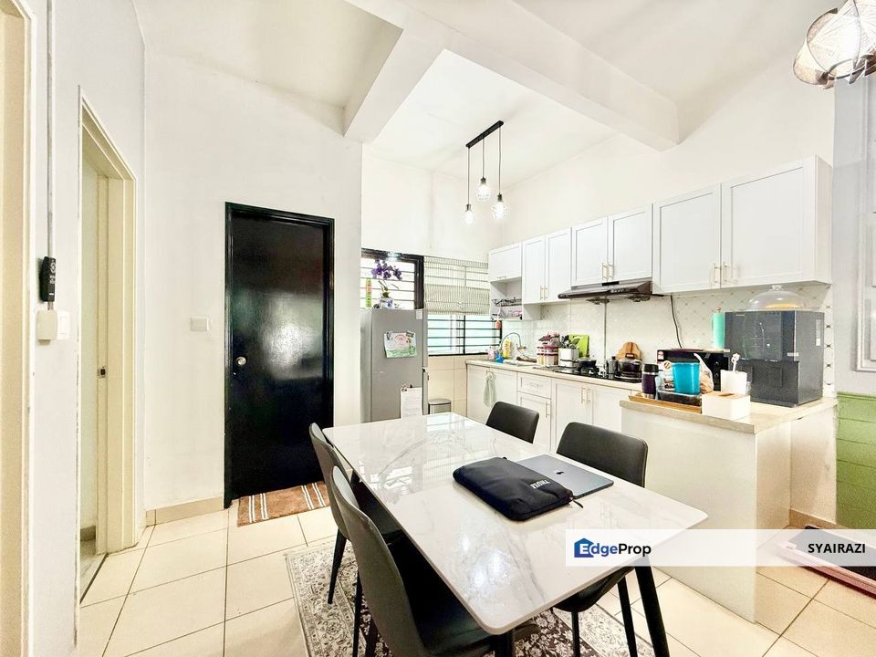🔥RENOVATED 2 Storey Townhouse Taman Kantan Permai, Kajang, Selangor, Kajang