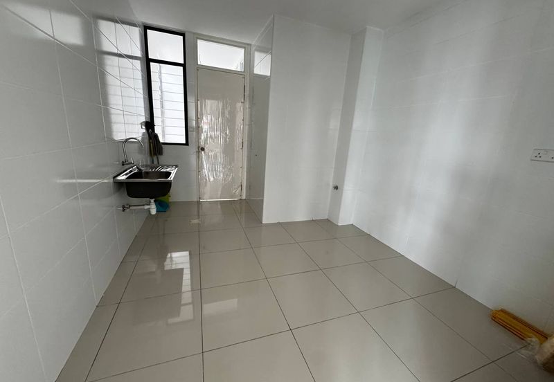 Tenderfields @ Eco Majestic