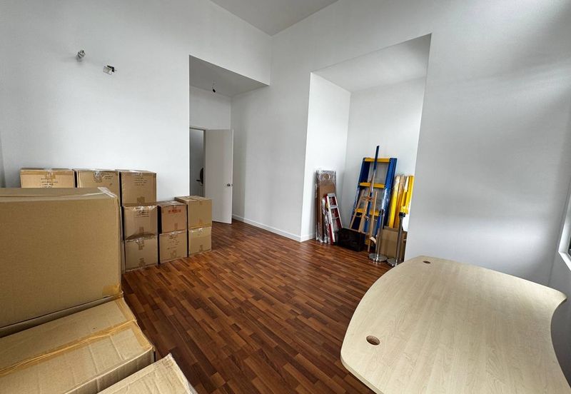 Tenderfields @ Eco Majestic