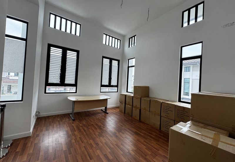 Tenderfields @ Eco Majestic