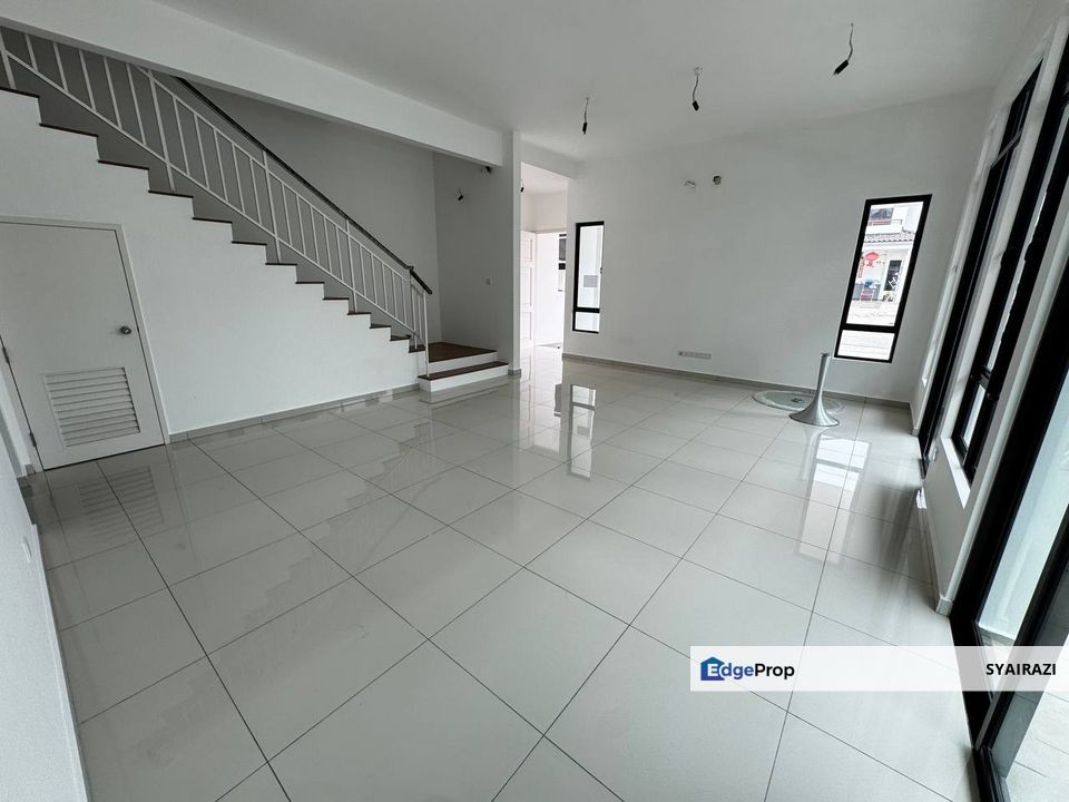 🔥LIKE NEW🔥 Double Storey Semi-D Cluster Tenderfields, Eco Majestic, Semenyih, Selangor, Semenyih