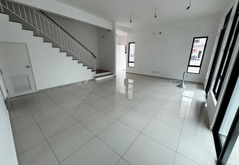 Tenderfields @ Eco Majestic