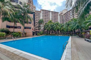 Bayu Tasik Condominium