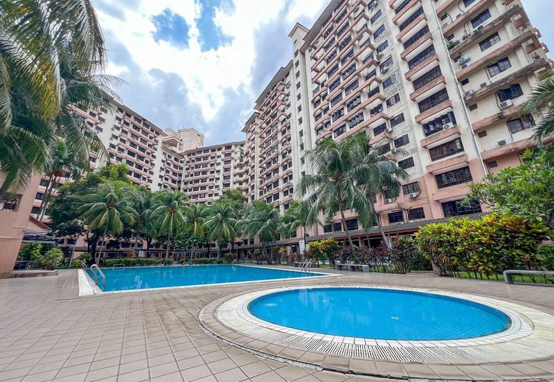 Bayu Tasik Condominium