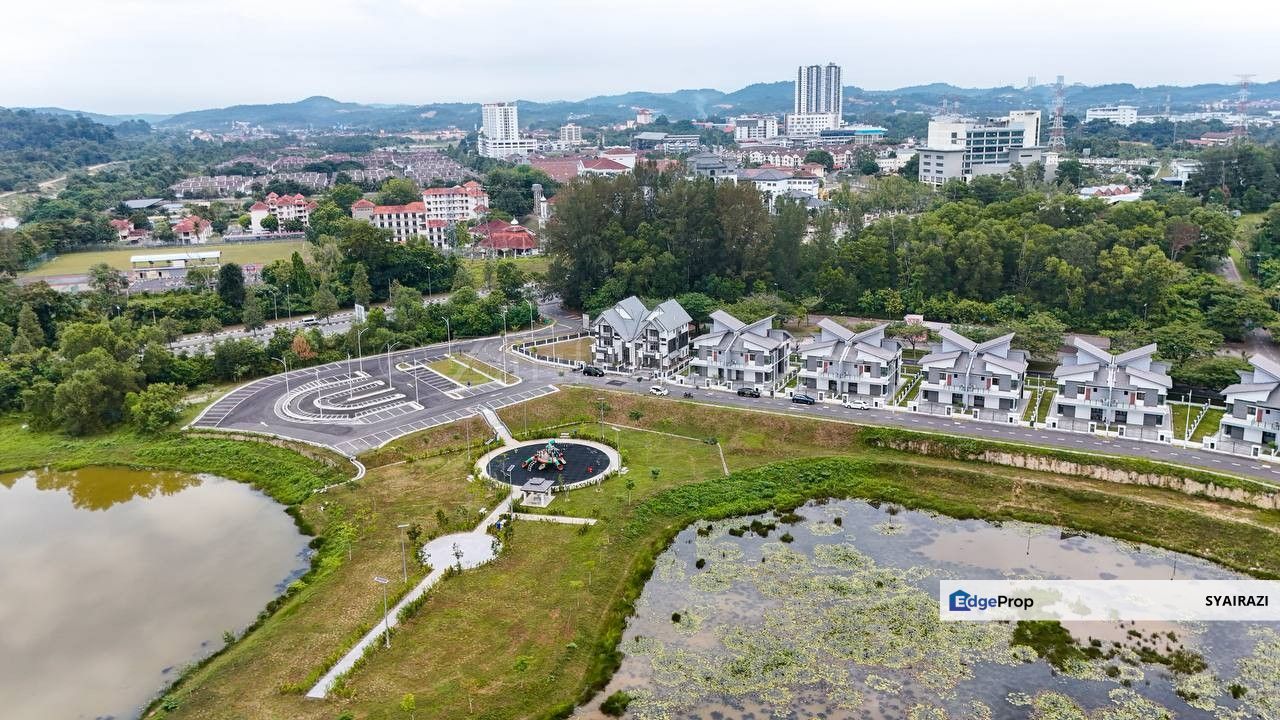 🔥FACING LAKE 2.5 Storey Semi-D Seksyen 3, Bandar Baru Bangi, Selangor, Bangi