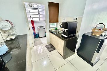 Savanna Executive Suites @ Southville City