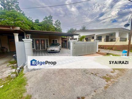 END LOT Single Storey Terrace Taman PKNS, Beranang, Selangor, Beranang