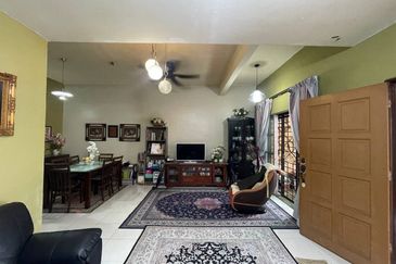 Bandar Tun Hussein Onn