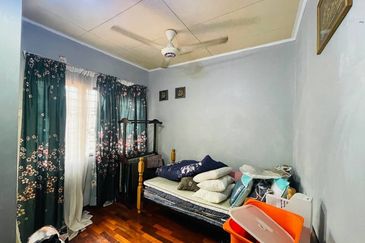 Bandar Tun Hussein Onn