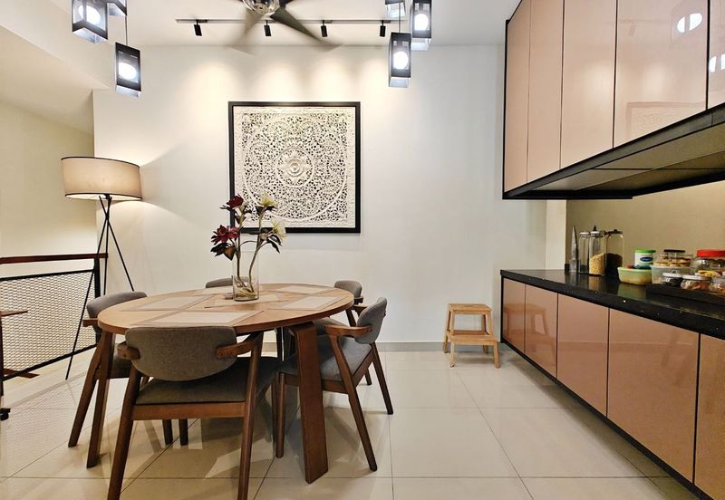 Crescent Park Townvilla