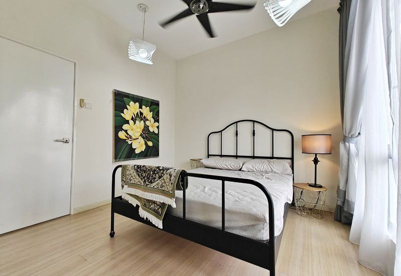 Crescent Park Townvilla