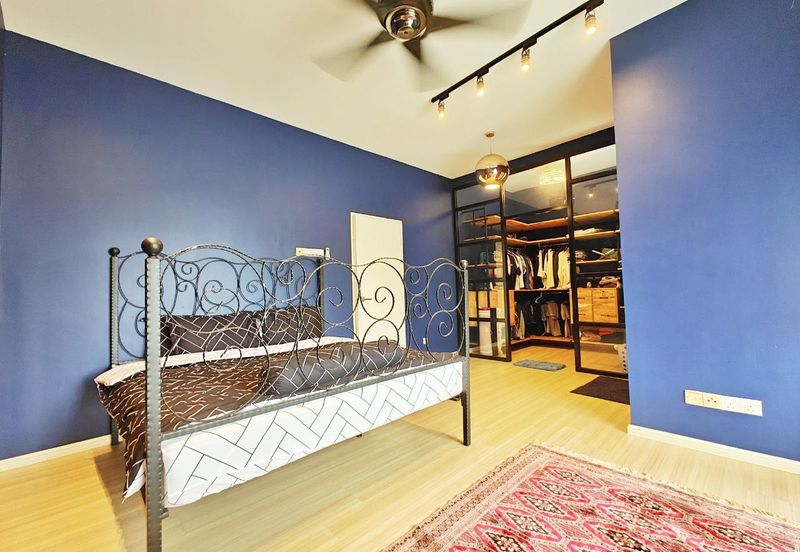 Crescent Park Townvilla