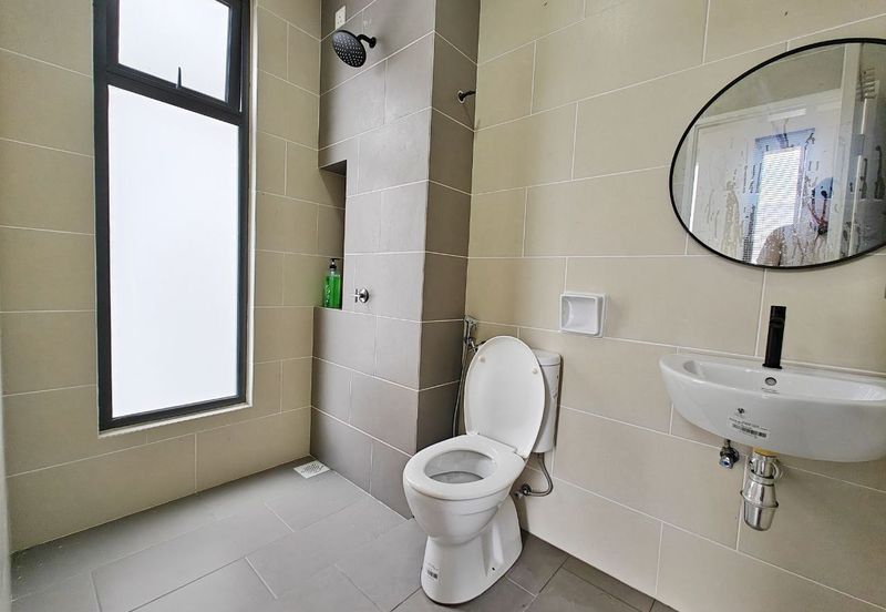 Crescent Park Townvilla