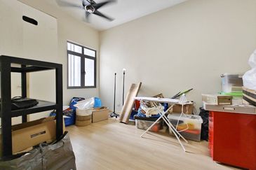 Crescent Park Townvilla