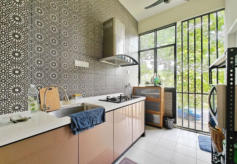 Crescent Park Townvilla