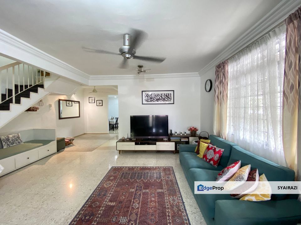 END LOT FULLY FURNISHED Double Storey Terrace Taman Putra Perdana, Puchong , Selangor, Puchong