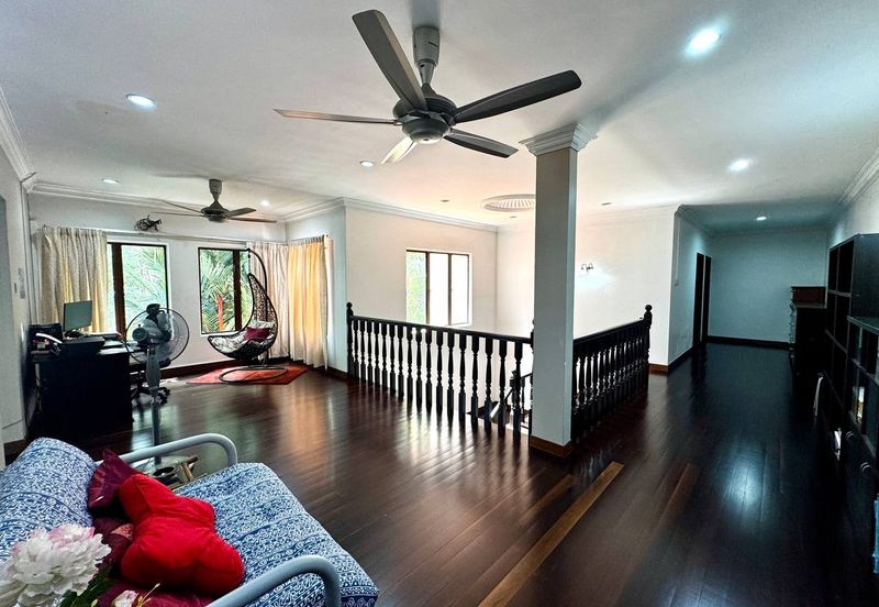 Putra Hill Residency