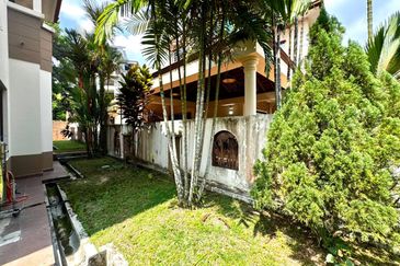 Putra Hill Residency