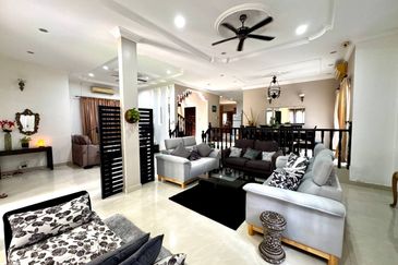 Putra Hill Residency